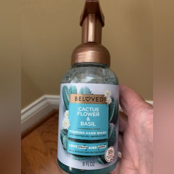 CASE of 12 Beloved Foaming Hand wash.  NWT - Picture 3 of 6
